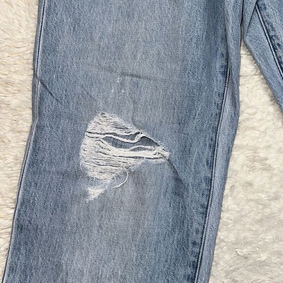 NWT Madewell Relaxed Jeans in Cresthaven Wash: Ripped Edition in size 26 - Picture 14 of 16